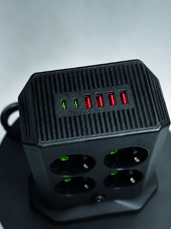 8'li Dikey Çoklu Priz 4 USB 2 Type-C Akım Korumalı Anahtarlı Priz