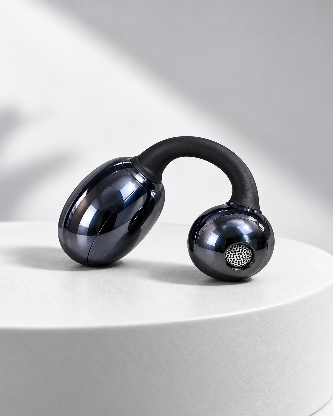 Küpe Tipi Bluetooth Kulaklık En Fazla 70 Dakikada Kulaklık Şarjı 2500 Saat Bekleme